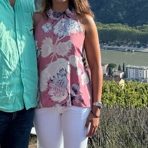 100% Silk flowery halter top w low back